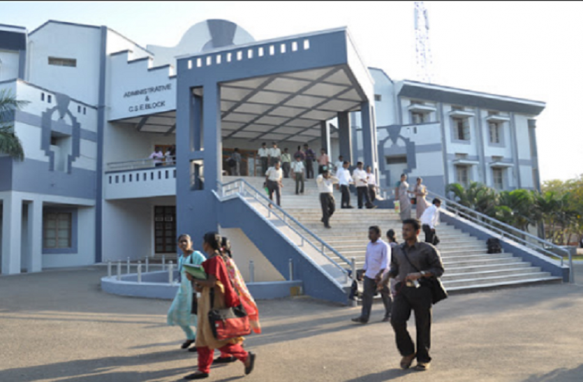 shilong Covid-19 effect: कोरोना के चलते शिलांग में 3 मई तक बंद रहेंगे कॉलेज और विश्वविद्यालय