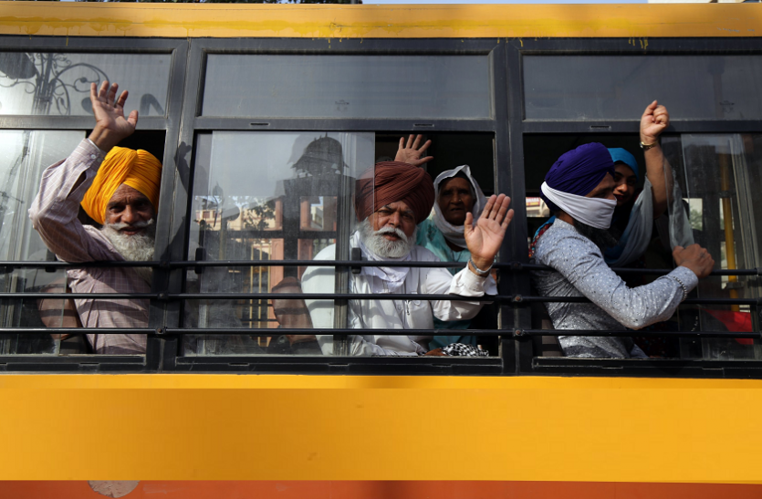 बेकाबू कोरोना का कहर: पाकिस्तान से लौटे 100 सिख श्रद्धालु कोरोना पॉजिटिव बेकाबू कोरोना का कहर: पाकिस्तान से लौटे 100 सिख श्रद्धालु कोरोना पॉजिटिव