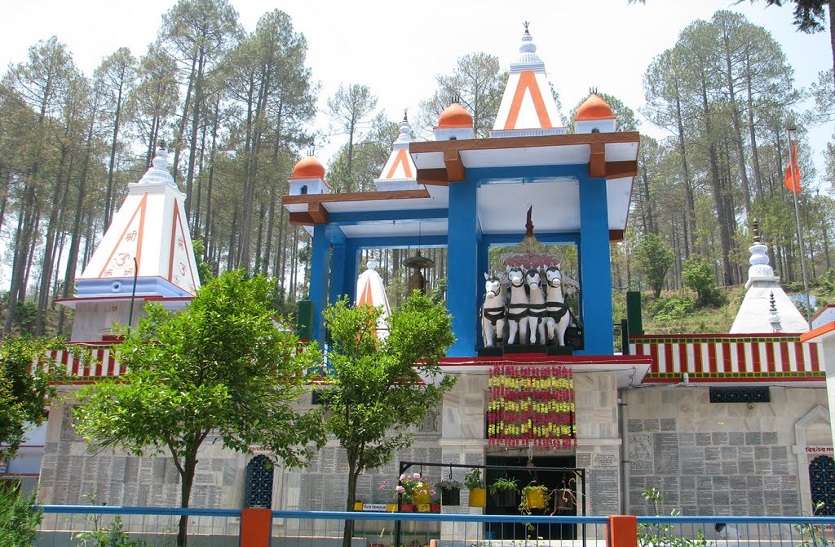 Lord shiv Special temple महादेव का मंदिर: जिसे एक रात में बनाया था पांडवों ने और यहां शिला पीती थी गाय का दूध!