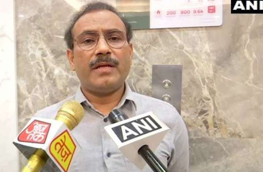 Rajesh Tope महाराष्ट्रः स्वास्थ्य मंत्री ने कोरोना वैक्सीन की किल्लत पर जताई चिंता, कहा-45 वर्ष से ऊपर वालों को कैसे वैक्सीन दें?