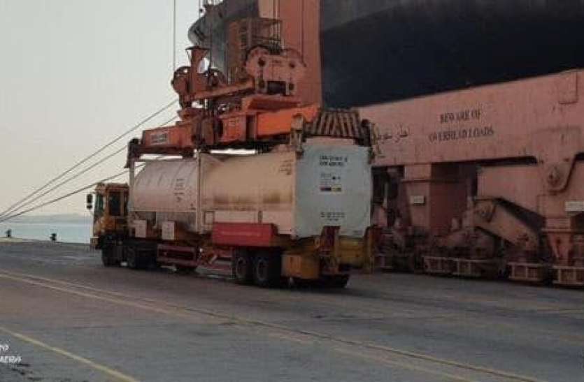 80 metric tons oxygen come from Saudi Arabia with help of Adani अडानी की मदद से सऊदी अरब से आएगी 80 मीट्रिक टन ऑक्सीजन