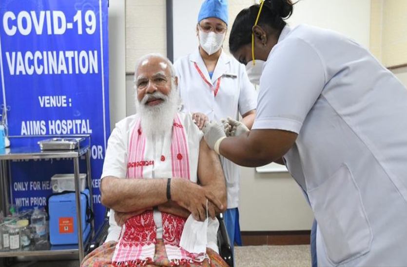 टीकाकरण के 100 दिन पूरे, लेकिन देश की महज 2 फीसदी से भी कम आबादी को ही लग सका कोरोना टीका टीकाकरण के 100 दिन पूरे, लेकिन देश की महज 2 फीसदी से भी कम आबादी को ही लग सका कोरोना टीका