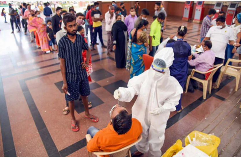 maharashtra_coronavirus_case.png महाराष्ट्र: बीते 24 घंटे में 62,919 मरीज हुए कोरोना संक्रमित, 828 की मौत