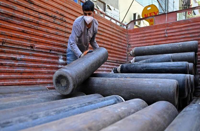 आपकी बात, क्या भारत को पाकिस्तान और चीन से मदद स्वीकार कर लेनी चाहिए? आपकी बात, क्या भारत को पाकिस्तान और चीन से मदद स्वीकार कर लेनी चाहिए?