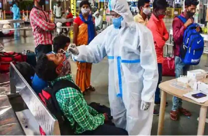 Covid-19 cases in Delhi देश में Covid-19 के मामले बेलगाम, दिल्ली में एक दिन में मौतों का आंकड़ा हुआ 412 के पार