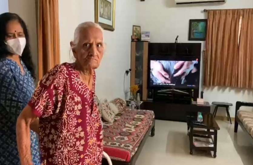 मजबूत मनोबल का कमाल: ९५ वर्षीय सविताबेन ने ६ दिन में कोरोना को दी शिकस्त मजबूत मनोबल का कमाल: ९५ वर्षीय सविताबेन ने ६ दिन में कोरोना को दी शिकस्त