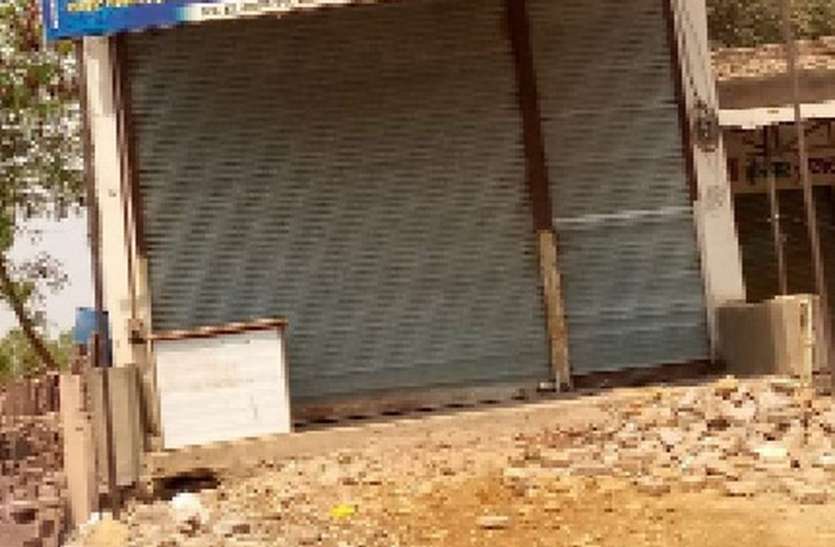 सीजन में कूलर पंखे दुकानों में कैद सीजन में कूलर पंखे दुकानों में कैद