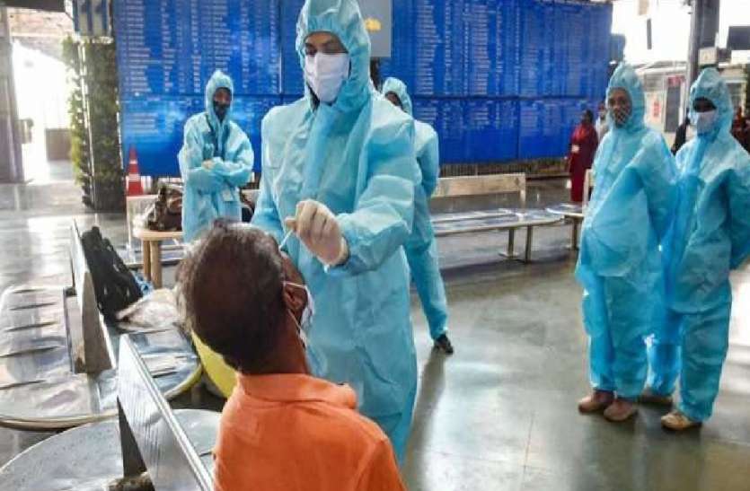 थोड़ी रुकी संक्रमण की रफ्तार, यूपी चिकित्सकों और पैरा मेडिकल स्टॉफ के लिए बनेगा मैन पॉवर बैंक थोड़ी रुकी संक्रमण की रफ्तार, यूपी चिकित्सकों और पैरा मेडिकल स्टॉफ के लिए बनेगा मैन पॉवर बैंक