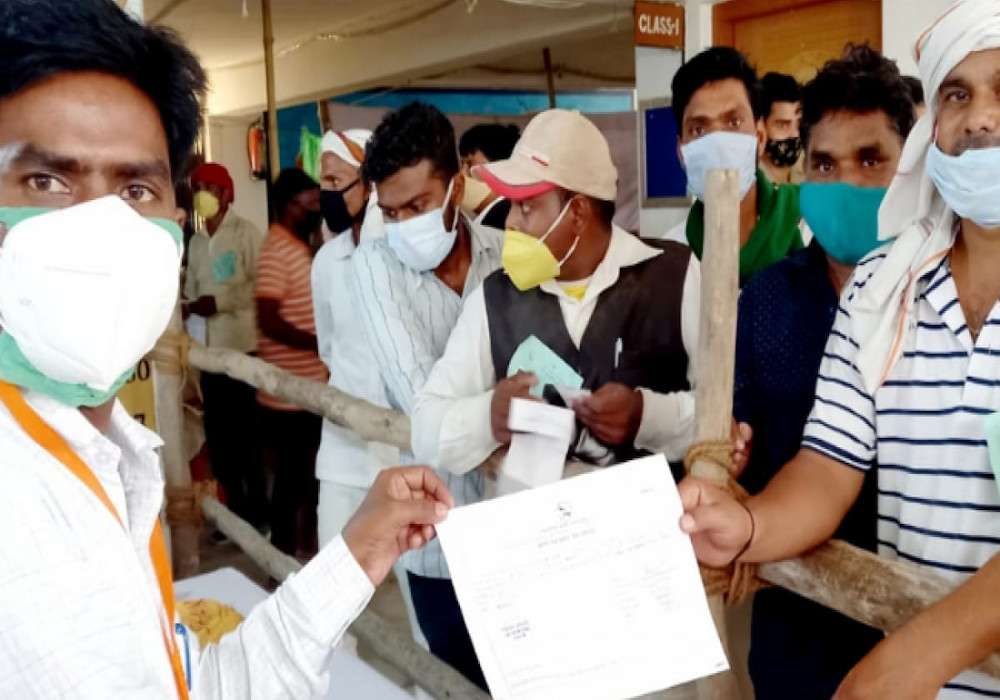 UP Panchayat Chunav: जीत की खबर सुनते ही थम गई महिला प्रधान पद प्रत्याशी की सांसे, दोबारा होगा चुनाव