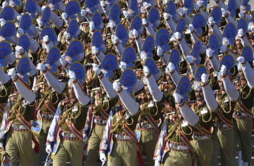 crpf.jpg भारत की सबसे बड़ी पैरा मिलेट्री फोर्स CRPF का डे्रस कोड बदला, जानिए क्या है नया रंग