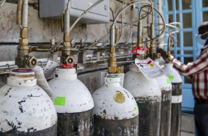 oxygen-2.jpg अल्टीमेटम: ऑक्सीजन की सप्लाई रोके जाने से नाराज क्लीनिक और अस्पताल के मालिक, बोले- 5 मई से लटका देंगे ताले