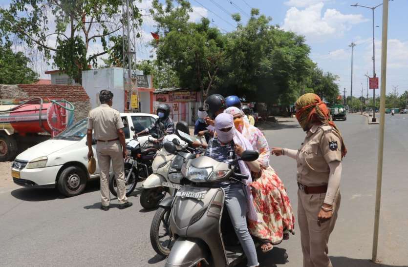 बेवजह बाहर निकले 143 लोग क्वारंटीन, 2981 के कटे चालान बेवजह बाहर निकले 143 लोग क्वारंटीन, 2981 के कटे चालान