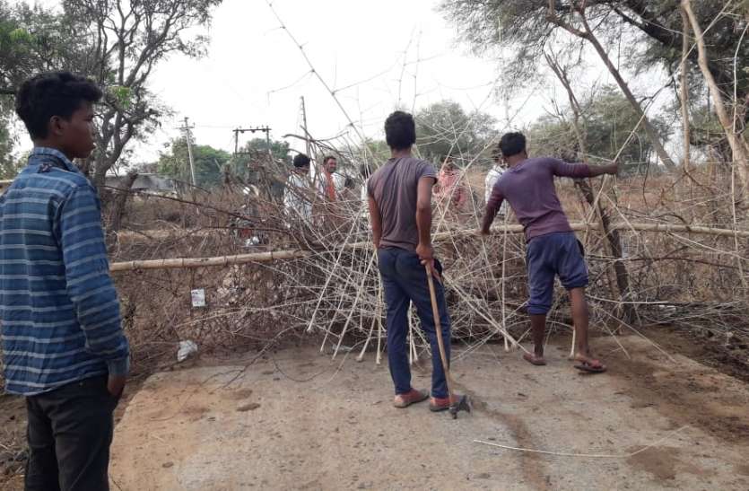 Dhumma Panchayat in Green Zone, all routes to save 900 villagers banne ग्रीन जोन में धुम्मा पंचायत, 900 ग्रामीणों को बचाने सभी मार्ग प्रतिबंधित