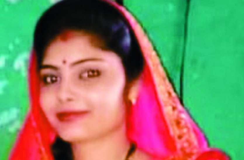 दो मई को मनाई विवाह की पहली वर्षगांठ, 3 मई को प्रसूता की अस्पताल में मौत 2 मई को मनाई विवाह की पहली वर्षगांठ, 3 मई को प्रसूता की अस्पताल में मौत