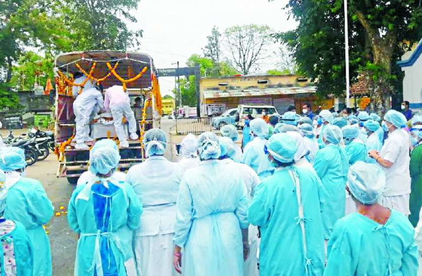 chhindwara Corona's havoc: स्टाफ को ही नहीं बचा सका जिला अस्पताल, भर्ती थीं आइसीसीयू वार्ड में
