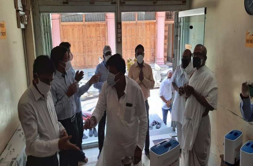 सामाजिक संगठन व युवाओं ने थामी कमान, आम से खास तक सबको मदद सामाजिक संगठन व युवाओं ने थामी कमान, आम से खास तक सबको मदद