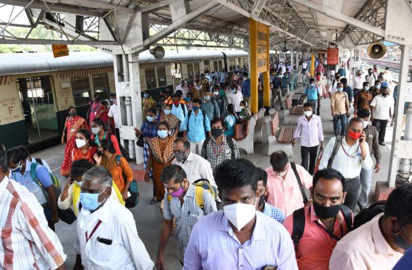 suburban trains allow travel to only frontline workers in Chennai चेन्नई: उपनगरीय ट्रेनों में केवल फ्रंटलाइन वर्कर्स को यात्रा की अनुमति