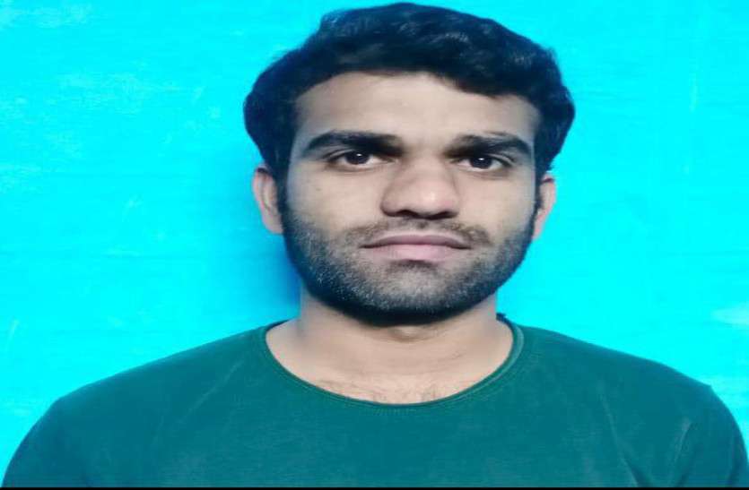 मजदूरी कर बीएसएफ इंस्पेक्टर के पद पर पहुंचा मजदूरी कर बीएसएफ इंस्पेक्टर के पद पर पहुंचा