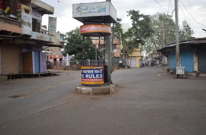 The impact of toughness was seen, silence on the streets दिखने लगा सख्ती का असर, सड़कों पर पसरा सन्नाटा