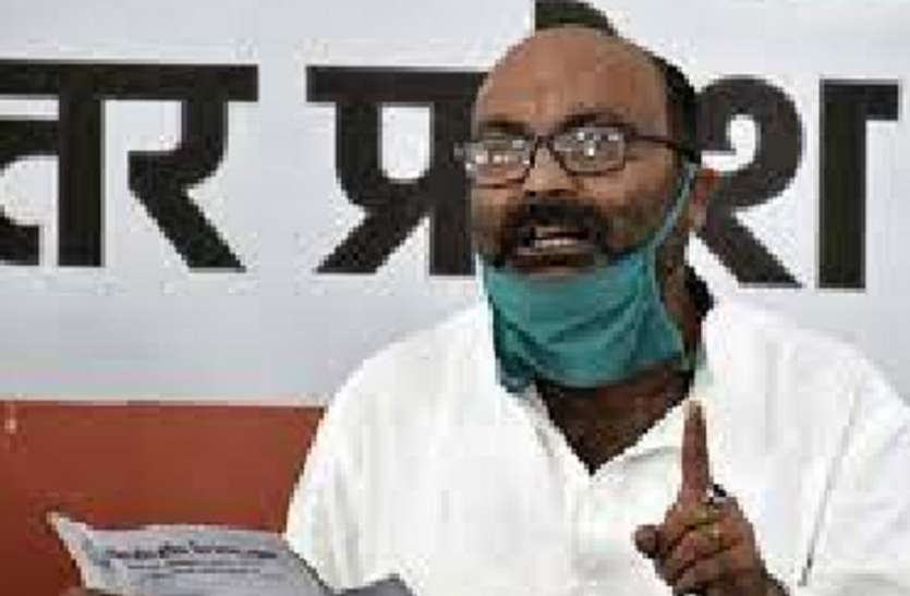 सीएम योगी सच्चाई से आंखें मूंदे बैठे हैं : अजय कुमार लल्लू सीएम योगी सच्चाई से आंखें मूंदे बैठे हैं : अजय कुमार लल्लू
