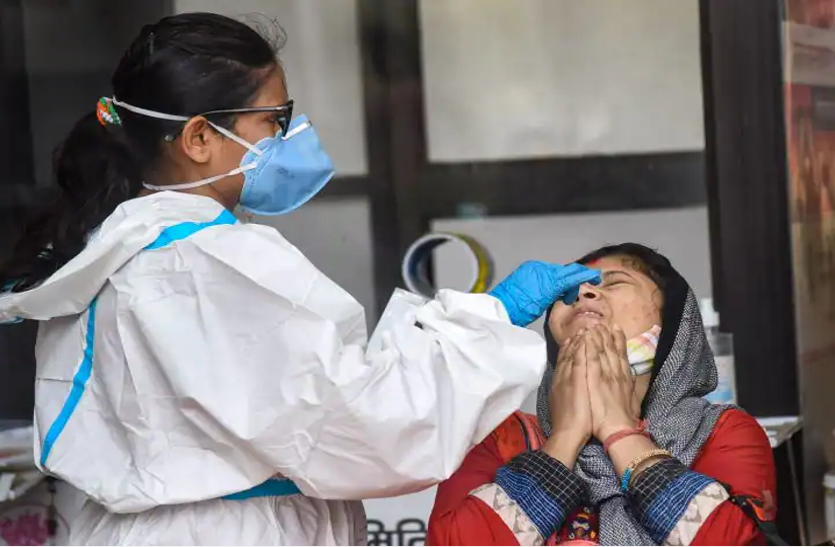 कोरोना की दूसरी लहर : याद रखें नागरिक धर्म और बुनियादी मुद्दों में रुचि लें कोरोना की दूसरी लहर : याद रखें नागरिक धर्म और बुनियादी मुद्दों में रुचि लें