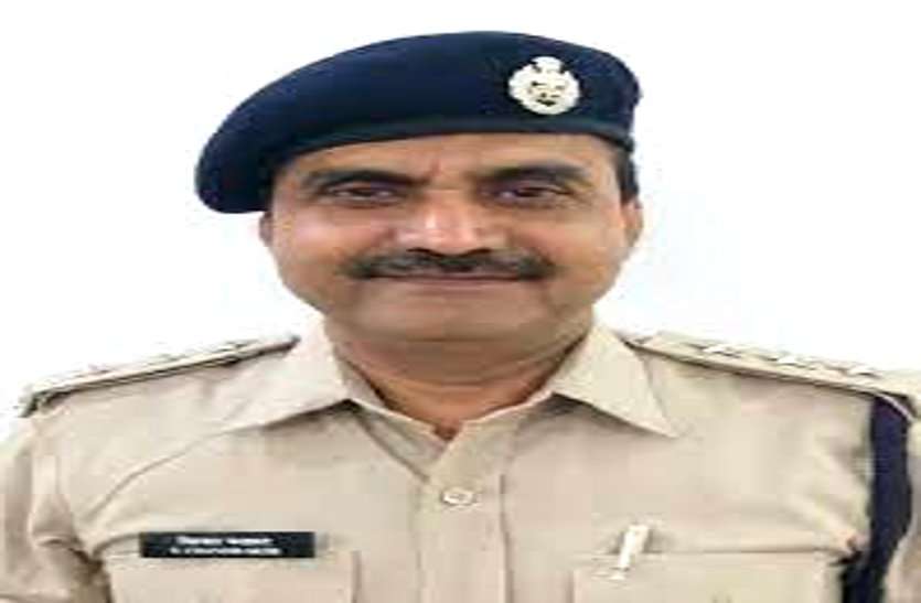 ठगों के निशानों पर वर्दी वाले, CSP की फेसबुक आइडी हैक कर ठग ने रिश्तेदारों से मांगे पैसे, दोस्तों से कहा हेल्प मी ठगों के निशानों पर वर्दी वाले, CSP की Facebook आइडी हैक कर ठग ने रिश्तेदारों से मांगे पैसे, दोस्तों से कहा हेल्प मी