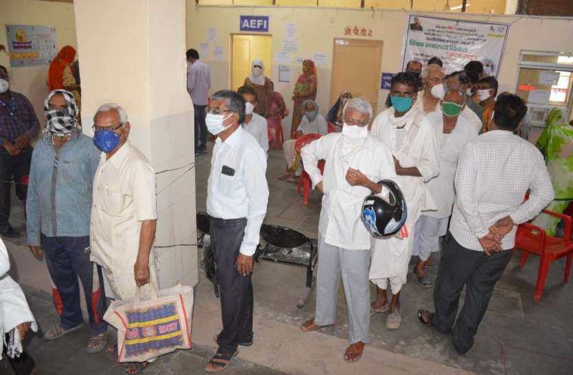 More than 17 thousand people were vaccinated in Nagaur district जिले में 17 हजार से अधिक लोगों के लगा राहत का टीका