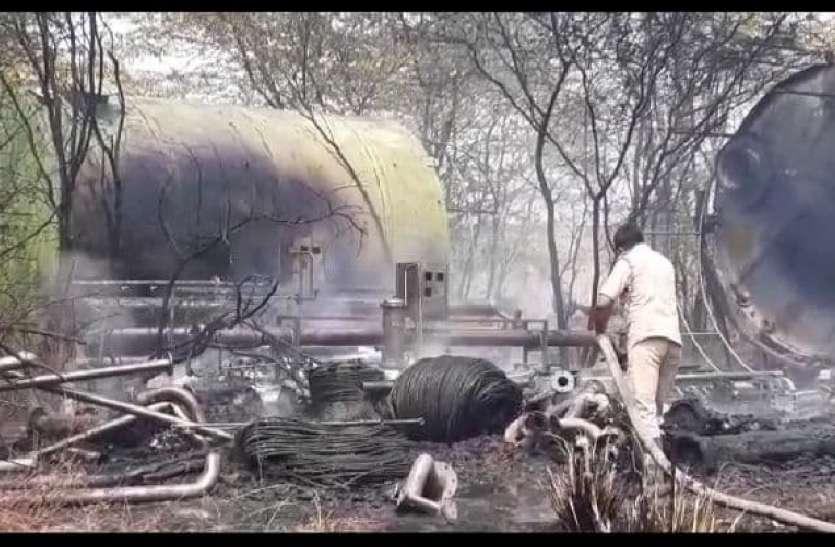 fire_1.jpg Fire in meerut पराग डेयरी के प्लांट में भीषण आग