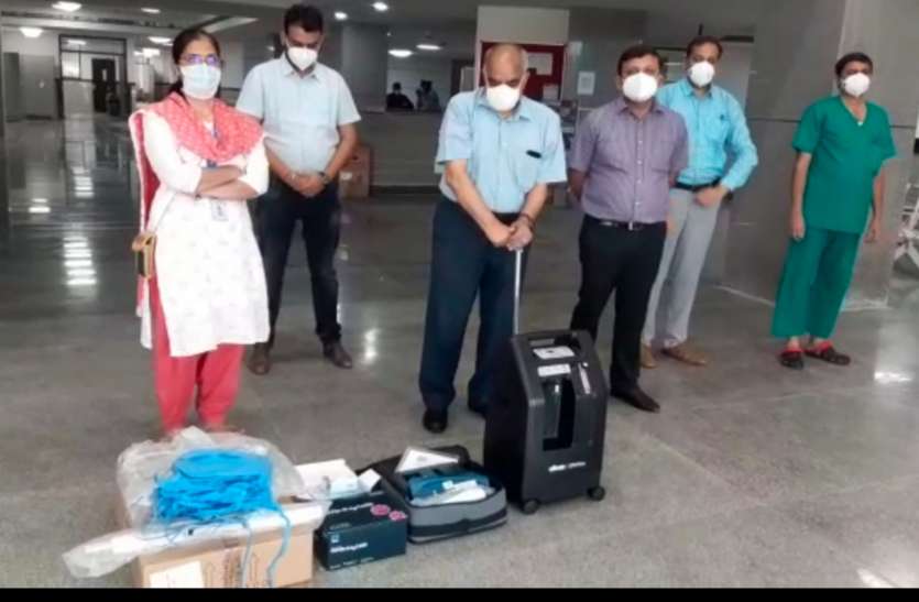एम्स L3 अस्पताल के लिए केंद्र सरकार ने भेजे विदेशी आधुनिक स्वास्थ्य संबंधी उपकरण, मरीजों का होगा और बेहतर उपचार एम्स L3 अस्पताल के लिए केंद्र सरकार ने भेजे विदेशी आधुनिक स्वास्थ्य संबंधी उपकरण, मरीजों का होगा और बेहतर उपचार