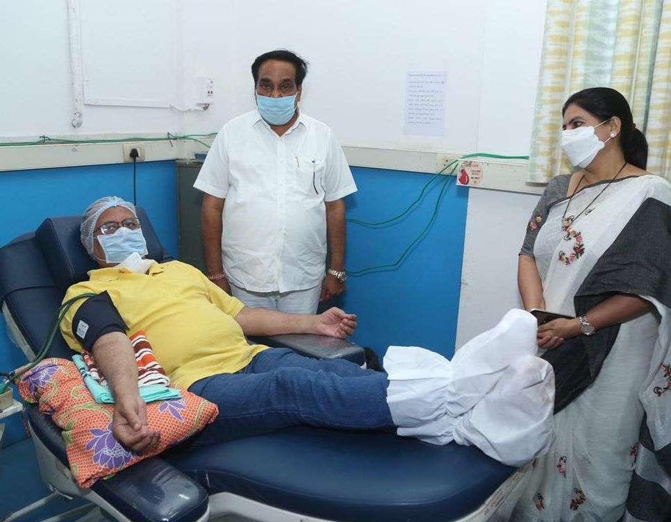 SURAT NEWS DAYRI: विप्र गौरव भवन में 45 यूनिट रक्त संग्रहित