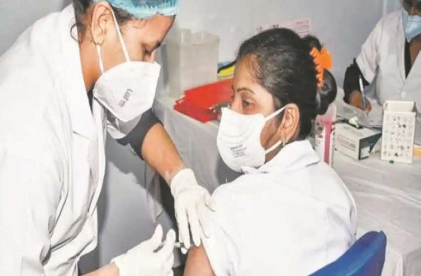 Quick Read: कोरोना संक्रमित कर्मियों को इलाज के लिए मिलेगी 30 दिन की स्पेशल कैजुअल लीव Quick Read: कोरोना संक्रमित कर्मियों को इलाज के लिए मिलेगी 30 दिन की स्पेशल कैजुअल लीव
