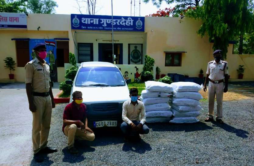 कार की डिक्की से 12 बोरी गुटखा बरामद, पुलिस ने रोका तो हड़बड़ाया ड्राइवर, 84 हजार का पान मसाला जब्त कार की डिक्की से 12 बोरी गुटखा बरामद, पुलिस ने रोका तो हड़बड़ाया ड्राइवर, 84 हजार का पान मसाला जब्त