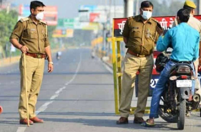 bulandshar-1.jpg गंगा स्नान पर रही रोक भारी पुलिस बल तैनात, लौटाए गए श्रद्धालु
