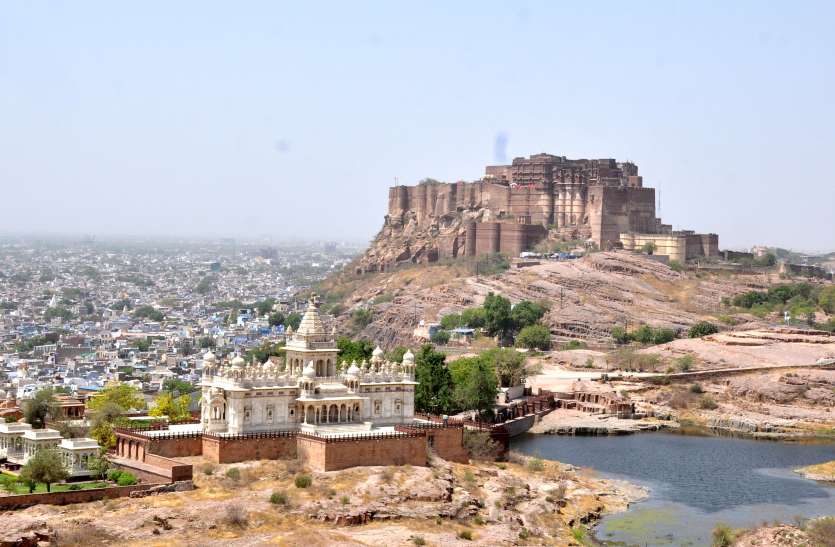 563वां स्थापना दिवस- दुनियाभर में मशहूर है जोधपुर का हस्तशिल्प व पहनावा 563वां स्थापना दिवस- दुनियाभर में मशहूर है जोधपुर का हस्तशिल्प व पहनावा