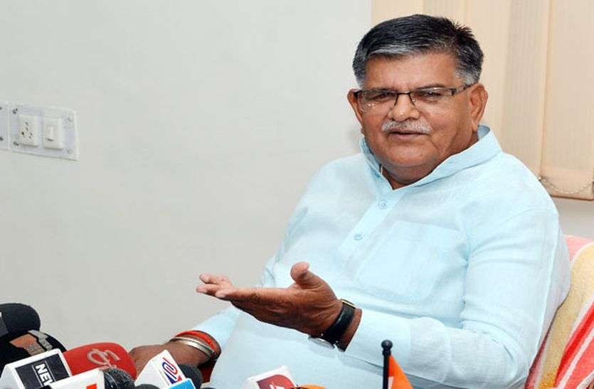 कटारिया का फिर विधायकों को पत्र, एक महीने का वेतन मुख्यमंत्री राहत कोष में दें कटारिया का फिर विधायकों को पत्र, एक महीने का वेतन मुख्यमंत्री राहत कोष में दें