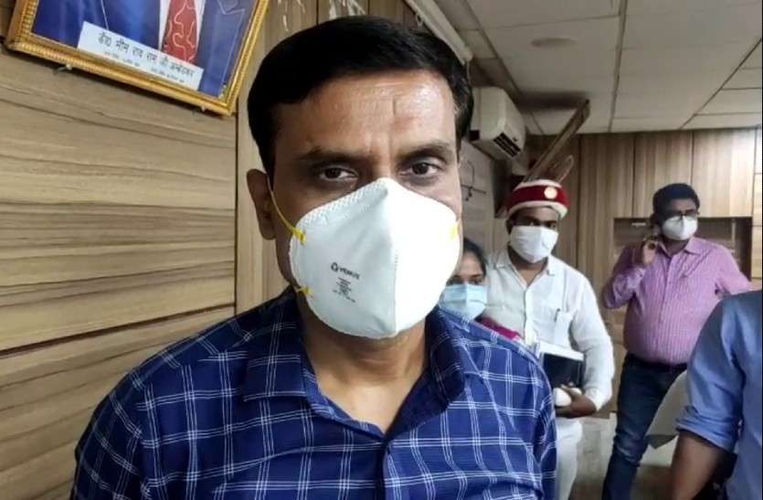 mp_singh_dm_ghazipur.jpg