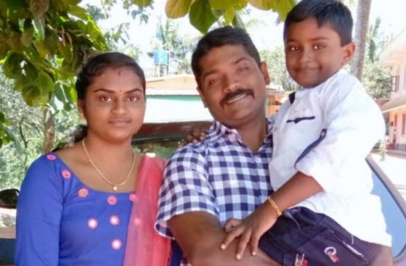 Kerala Women Saumy Santosh died in Rocket Attack in Israel इजराइल में हुए फिलिस्तिनी रॉकेट हमले में केरल की महिला की मौत, वीडियो कॉल पर पति से कर रही थी बात