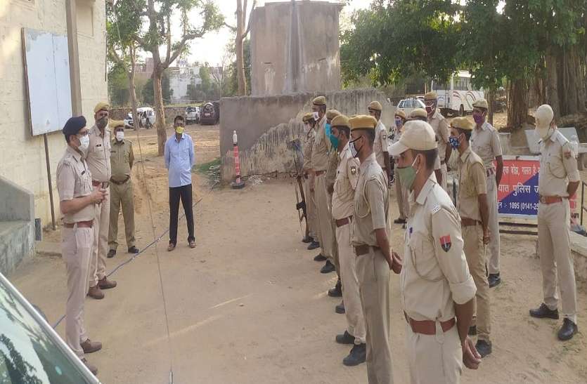 कोरोना से संक्रमित पुलिसकर्मियों की सहायता करेगा केयर ऑफ अवर पीपुल अभियान कोरोना से संक्रमित पुलिसकर्मियों की सहायता करेगा केयर ऑफ अवर पीपुल अभियान