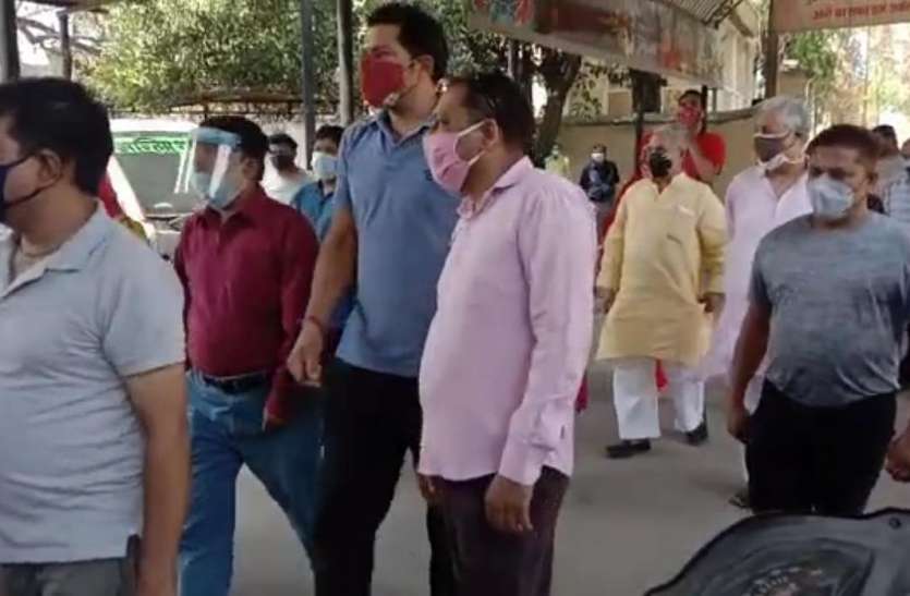 screenshot_from_2021-05-12_10-09-56.jpg श्मशान घाट के आसपास रहने वाले लोग बोले, 'हमें जहर दे दो', जानिए पूरा मामला