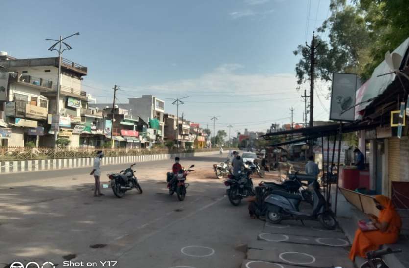 Strike of Gram Panchayat employees started, fluttering rules कम होने लगे संक्रमण के मरीज, लेकिन ग्रामीण क्षेत्रों में बढऩे लगा संकट
