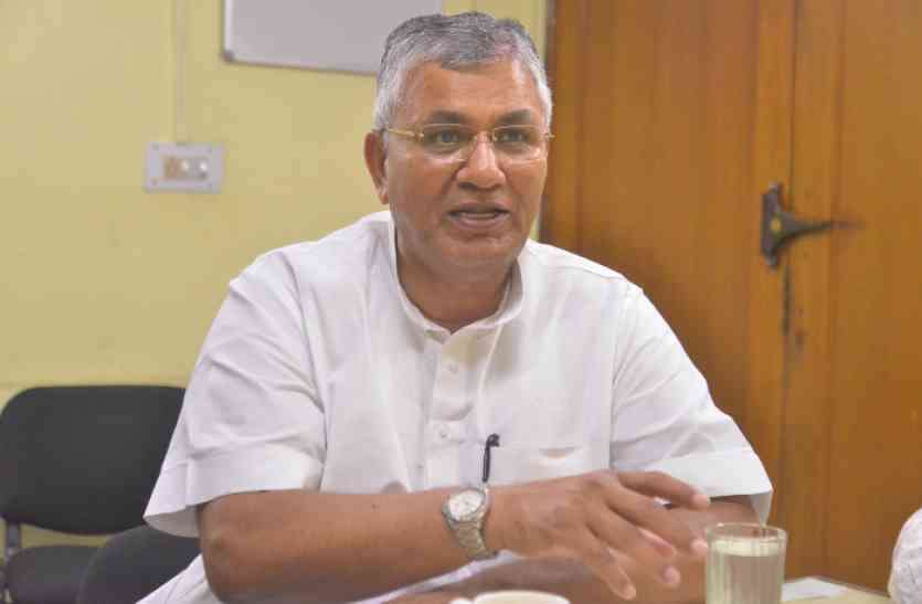 MP PP Choudhary takes on Gehlot government on Oxygen quota Rajasthan मोदी सरकार से राजस्थान कोटे की ऑक्सीजन उठाने में नाकाम रही गहलोत सरकार: चौधरी