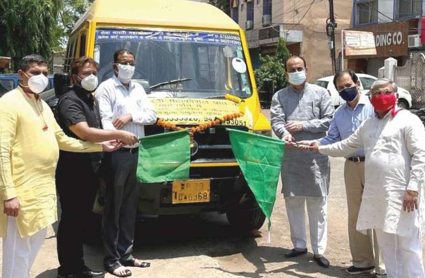 'Ambulance-bus' will run in Jabalpur to serve the suffering humanity पीडि़त मानवता की सेवा के लिए जबलपुर में दौडेगी एम्बुलेंस-बस