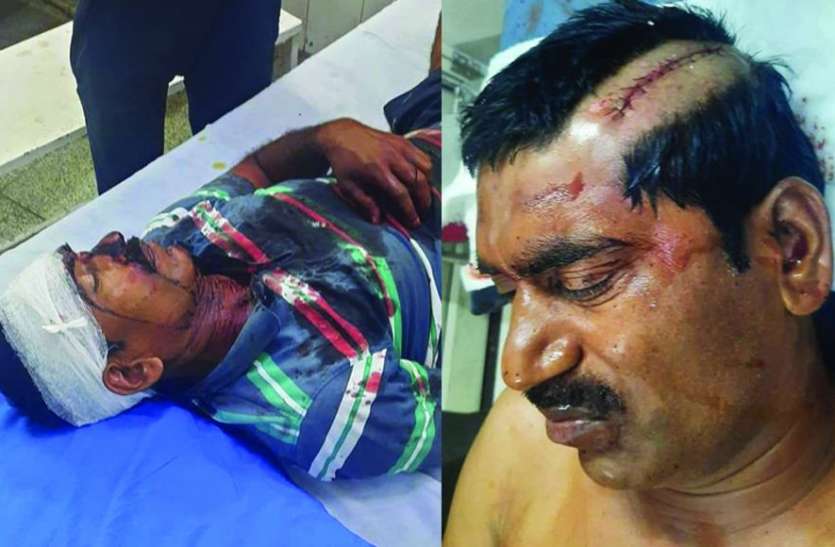 तलवार से जानलेवा हमले में घायल अस्पताल में भर्ती। पिता-पुत्र पर आधा दर्जन लोगों ने किया तलवारों से जानलेवा हमला