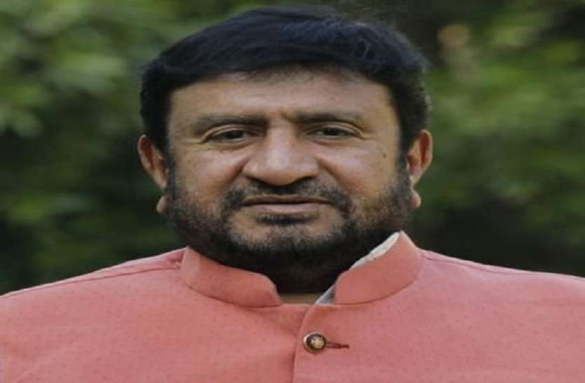 सरकार की घोषणा के बाद भी मा कार्ड पर उपचार से इनकार ! सरकार की घोषणा के बाद भी मा कार्ड पर उपचार से इनकार !