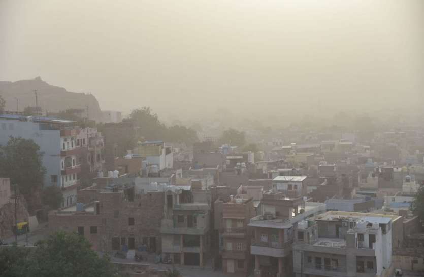मारवाड़ में पारा फिर 40 के पार, कल से बादल-बरसात का मौसम मारवाड़ में पारा फिर 40 के पार, कल से बादल-बरसात का मौसम