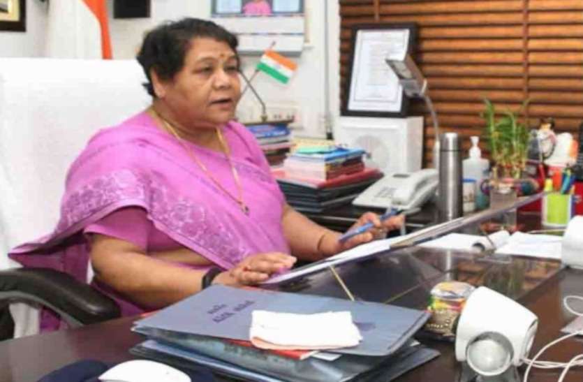 cg_governor.jpeg आदिवासी समाज को कोरोना के प्रति जागरूक करने पढ़े-लिखे और सक्षम लोग सामने आएं- राज्यपाल