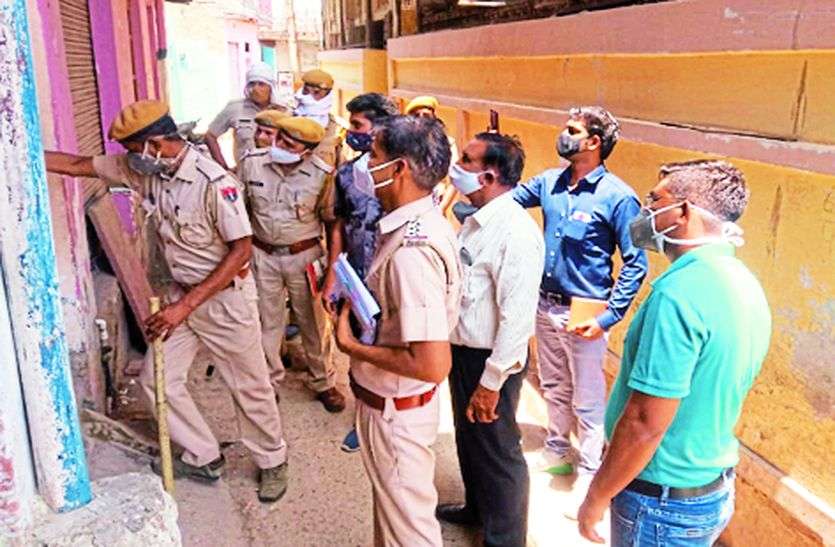 मुनाफाखोरों पर चला प्रशासन का डंडा मुनाफाखोरों पर चला प्रशासन का डंडा