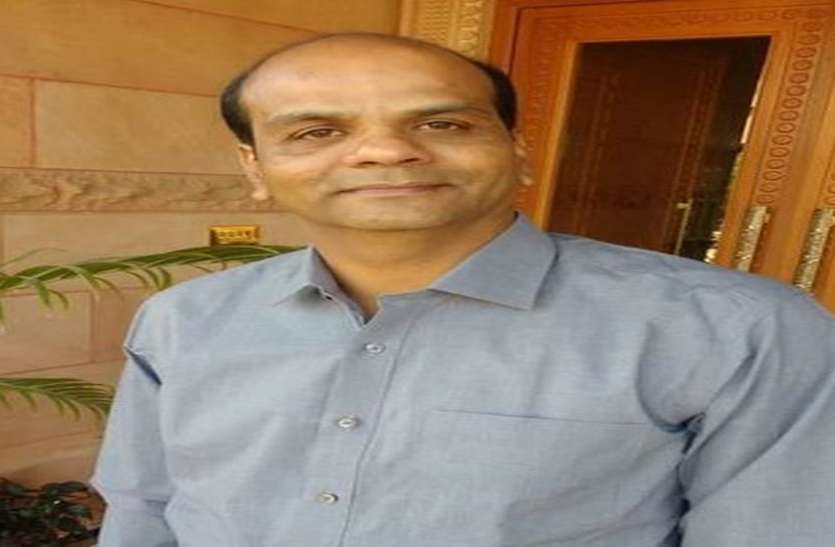 टैंकर से ऑक्सीजन खाली करने के उपकरण नहीं थे, भामाशाह ने हाथों हाथ उपलब्ध करवाए टैंकर से ऑक्सीजन खाली करने के उपकरण नहीं थे, भामाशाह ने हाथों हाथ उपलब्ध करवाए
