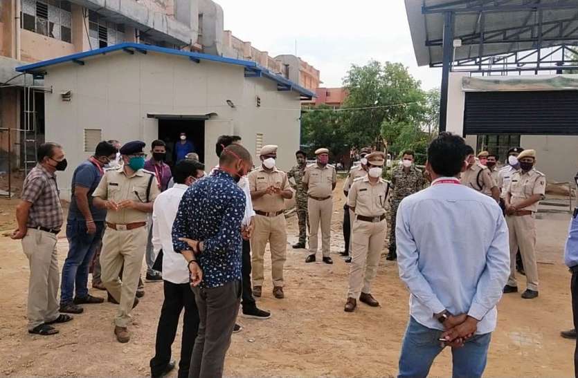 Officers rushed to JLN Hospital in Nagaur on fire notice नागौर के जेएलएन अस्पताल में आग की सूचना पर दौड़े अधिकारी