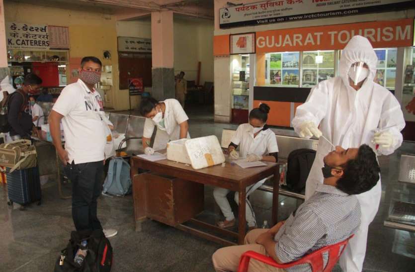 Corona: ग्रामीण इलाकों में कोरोना के नियंत्रण की क्या है योजना Corona: ग्रामीण इलाकों में कोरोना के नियंत्रण की क्या है योजना